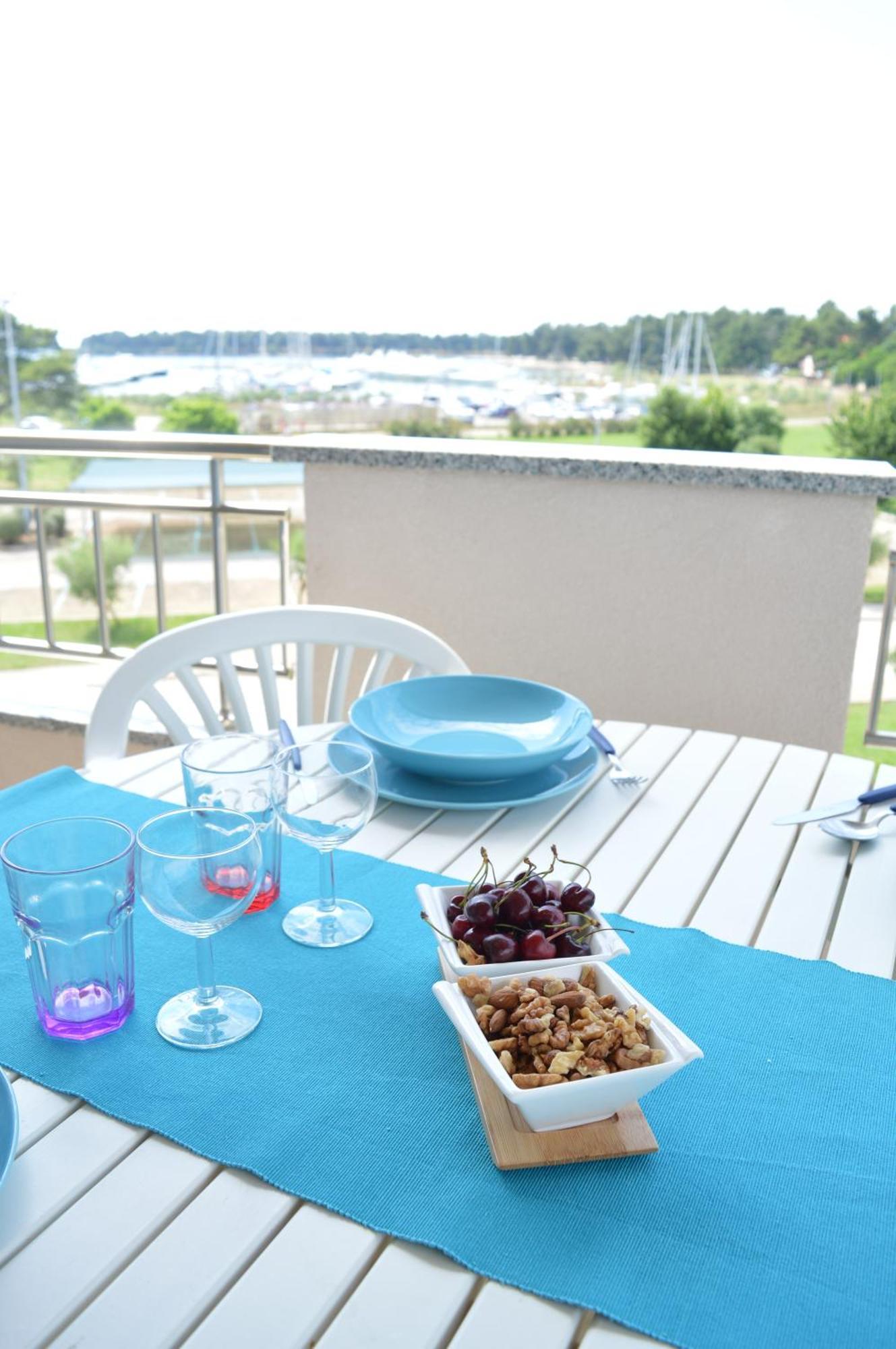 Apartments Nautica Novigrad  Luaran gambar