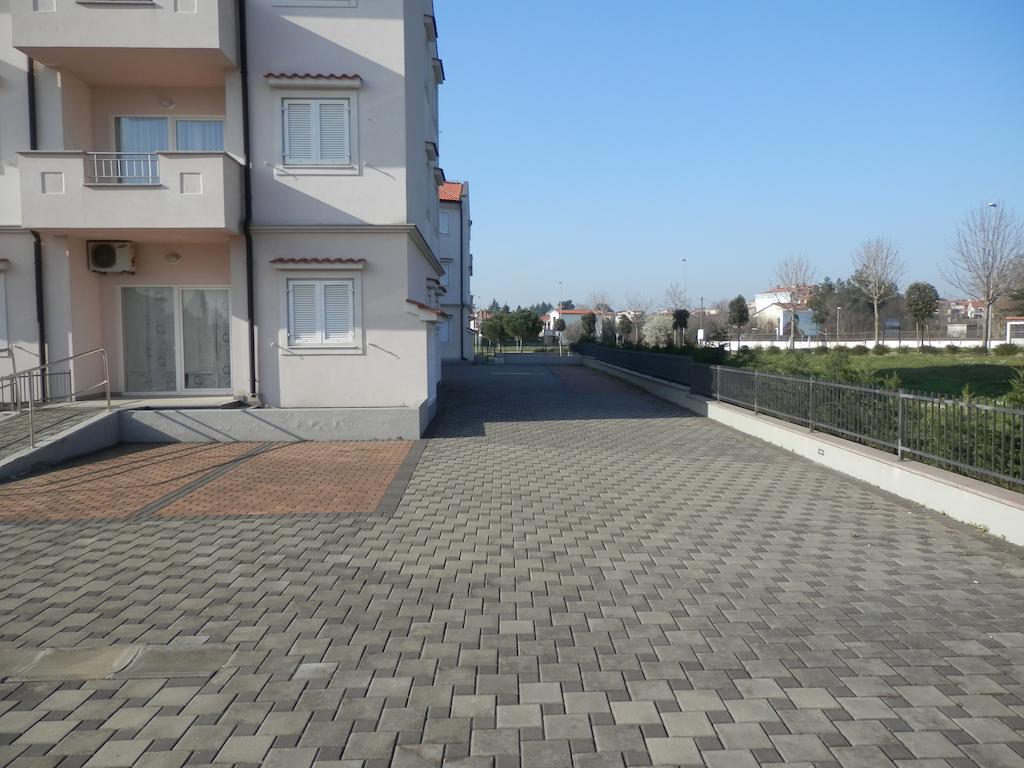 Apartments Nautica Novigrad  Luaran gambar